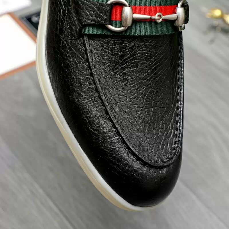 gucci oxfords chaussures pour homme s_12373474